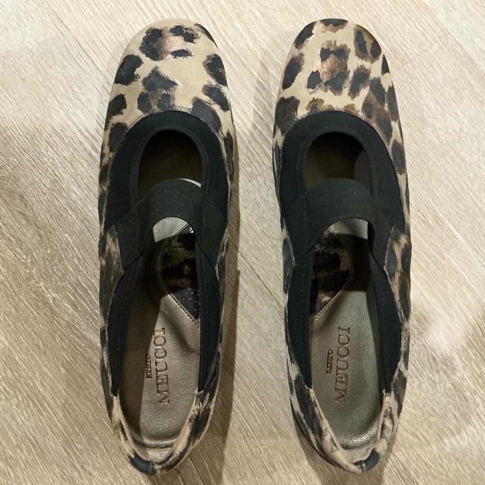 Sesto Meucci Size 10 leopard print flats